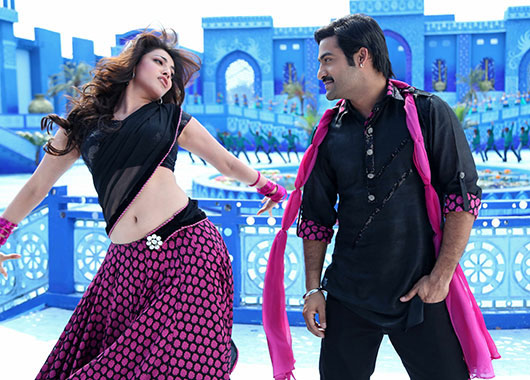 jr ntr,kajal,janatha garage item song,dance,koratala siva,heroine,item girl  కాజల్‌ను ఇబ్బందిపెడుతోన్న ఎన్టీఆర్‌...! 